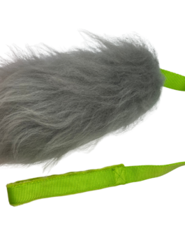 Szarpak z owczym futrem